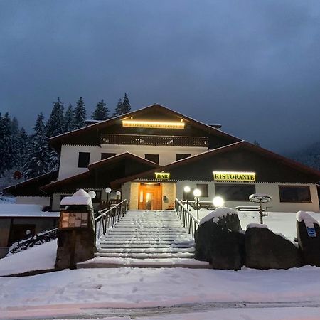 Hotel Valled'Oro Borno Exteriér fotografie